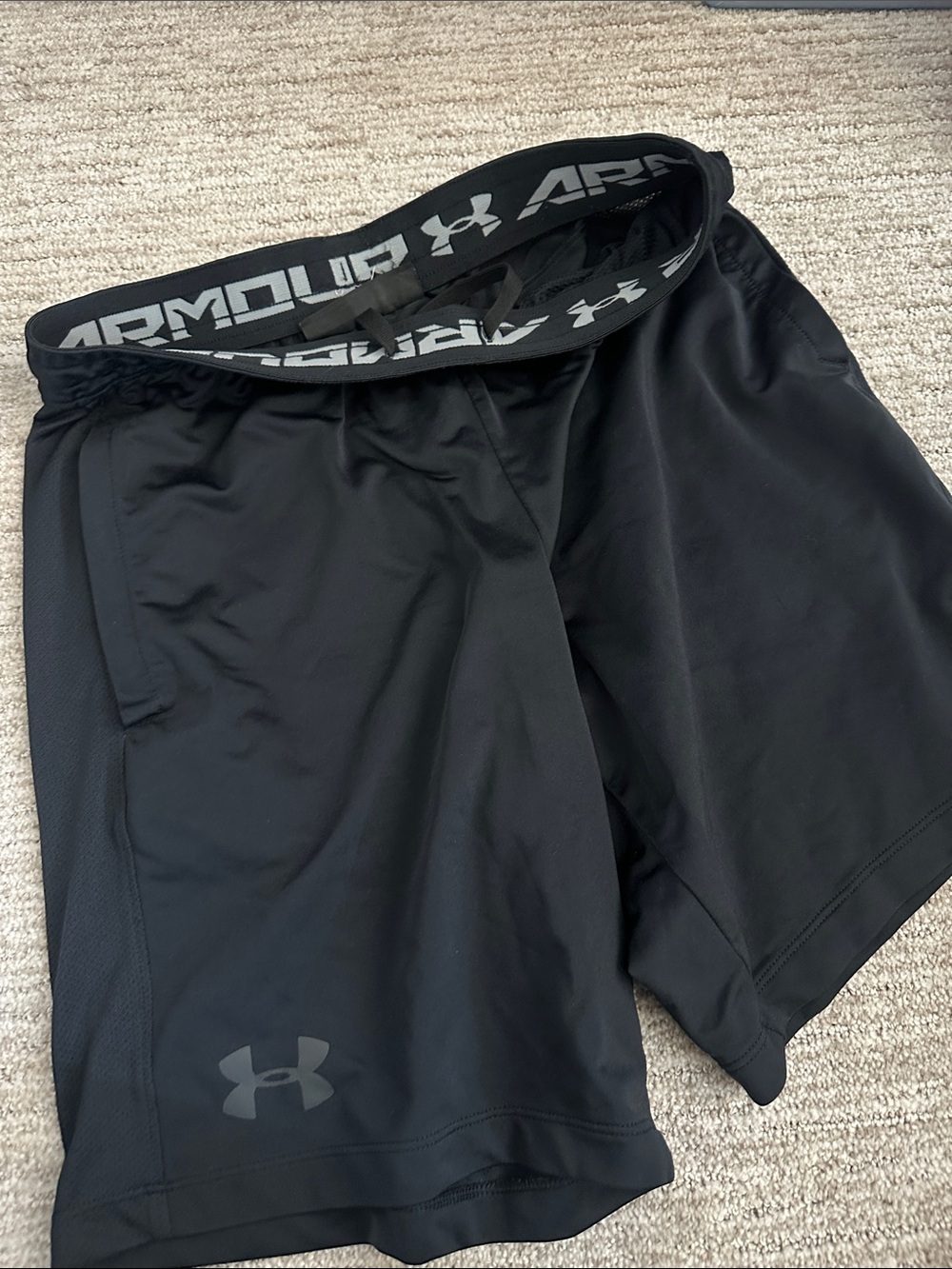 Under Armour Men’s Black Athletic Training Shorts with Logo Waistband